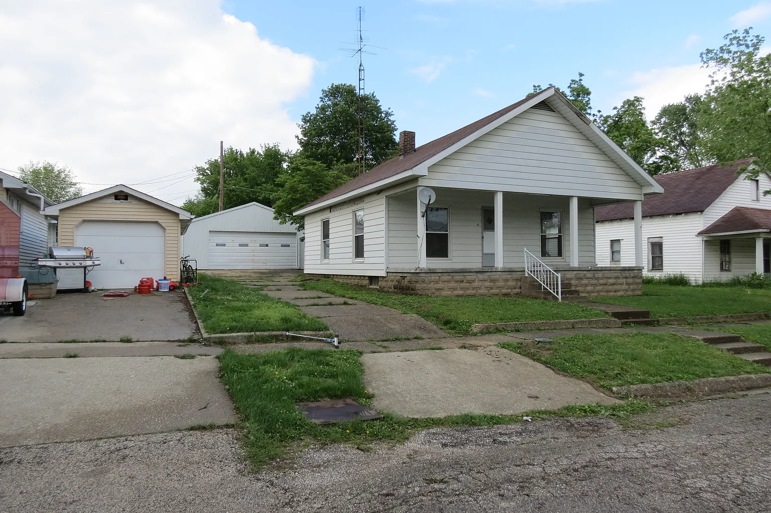 303 E Lafayette St photo 1