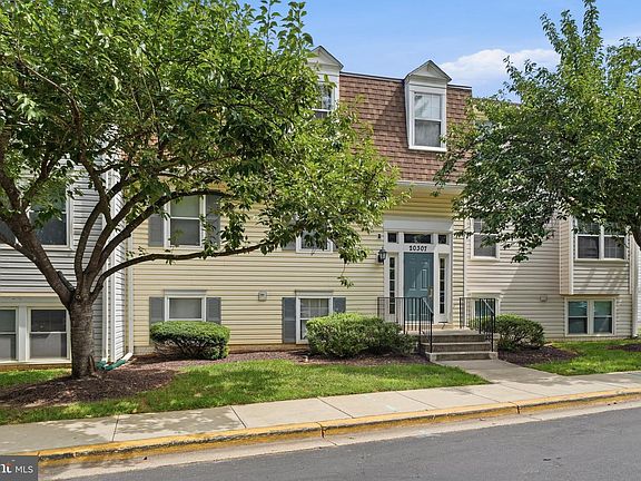 3rd image of 20307 Beaconfield Ter APT 102
