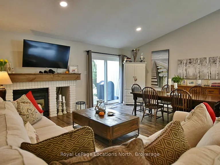 590 Oxbow Cres — Photo 33