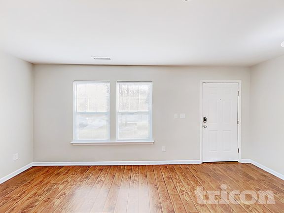 4th image of 501 Sawtooth Oak Dr