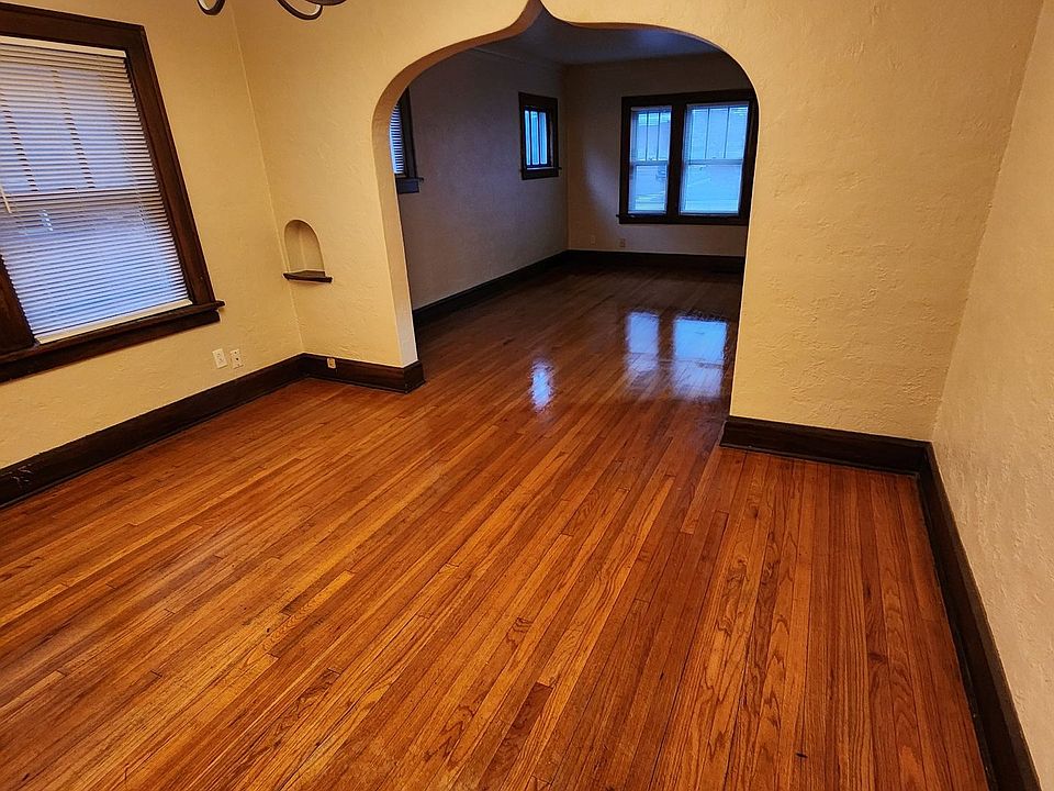 1st image of 2219 11th St