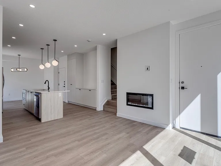 13802 103rd Ave NW — Photo 2