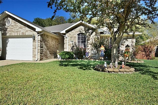 1st image of 1708 Sandalwood Dr