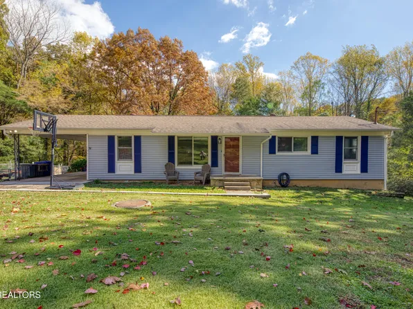 107 Locust Ln, Oak Ridge, TN 37830
