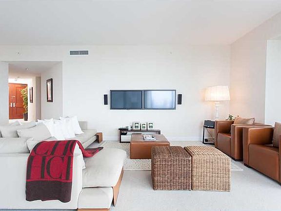3rd image of 1425 Brickell Av #5999