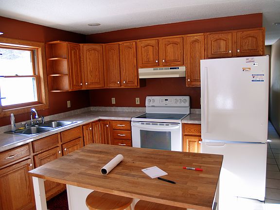 5th image of 7539 Laine Rd