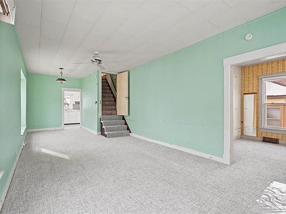 5th image of 5 E Brown St