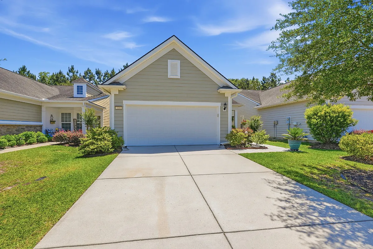 Building Photo - 224 Gleneagle Ct