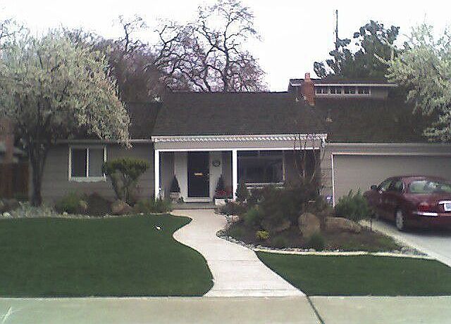 Situated in Stockton's famous Christmas Lights neighborhood!
