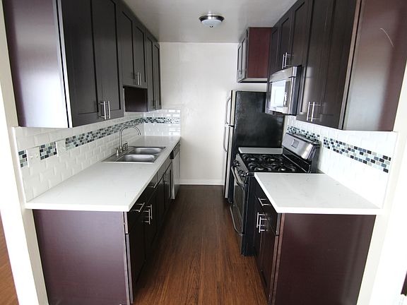 2nd image of 1138 S Corning St