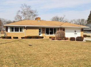 1022 Ernst Dr, Green Bay, WI 54304