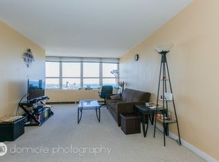 653 W Irving Park Rd #9480, Chicago, IL 60613