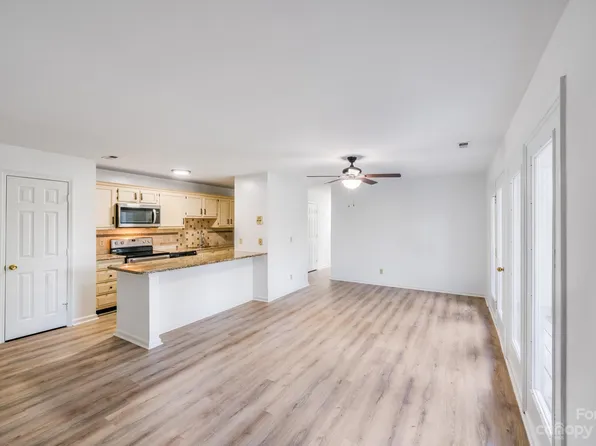 10214 Rose Meadow Ln #H, Charlotte, NC 28277