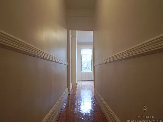 Rented by Evergreen Realty & Investments | media 60