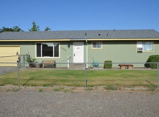 1026 Hemlock St, Prosser, WA 99350