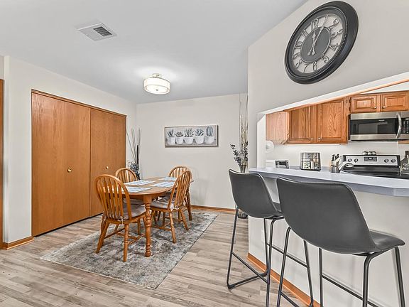 2nd image of 116 East Freistadt ROAD #D