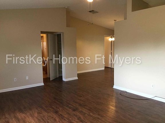 2nd image of 1404 Yvonne Ave S