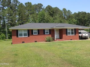 1738 John Small Ave, Washington, NC 27889