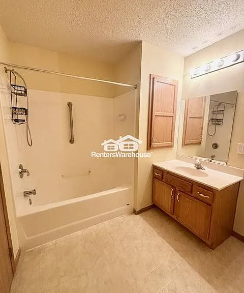 135 N Saint West A #A — Photo 11