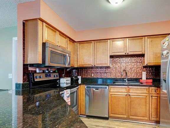 2nd image of 25405 Mardon Cir