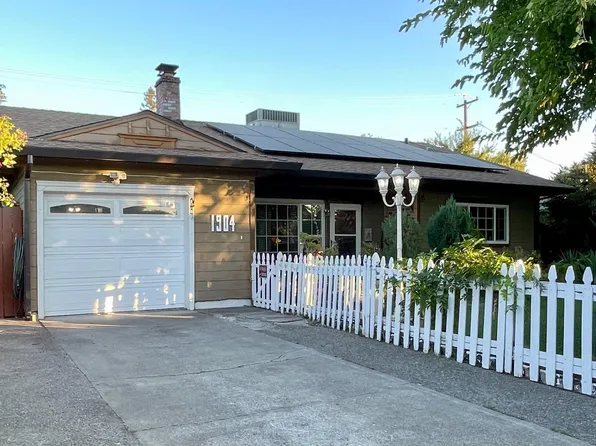 1904 W Polk Way, Stockton, CA 95207