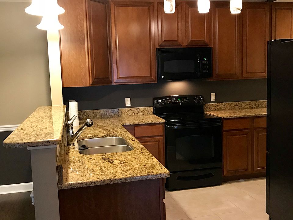 1st image of 335 Westbend Dr