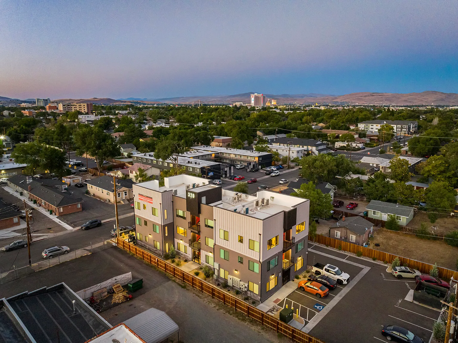 320 Grand Canyon — Photo 3