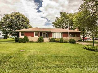 100 Pieper Cir, Delavan, IL 61734