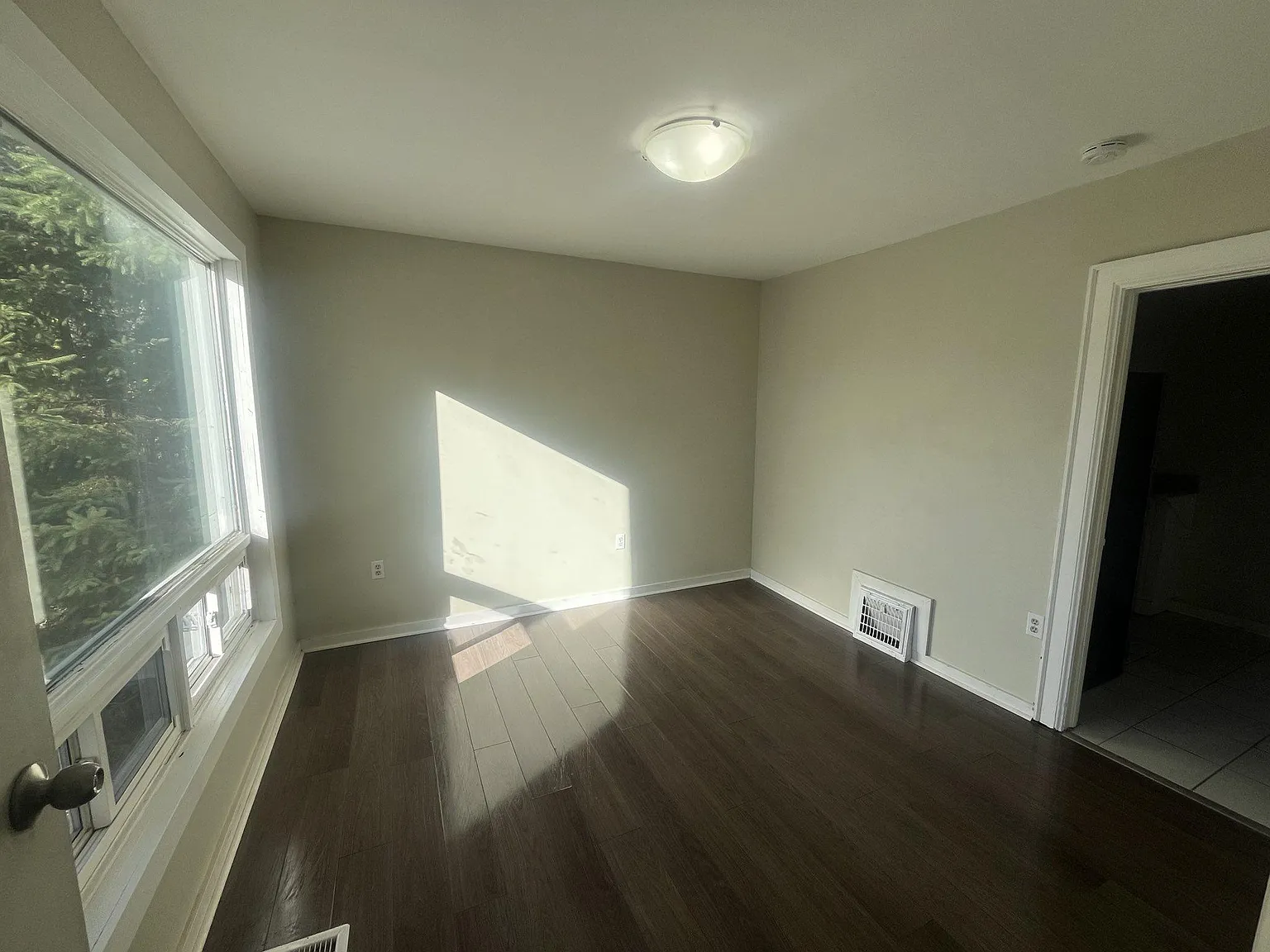 448 Arnley Street Greater Sudbury — Photo 2