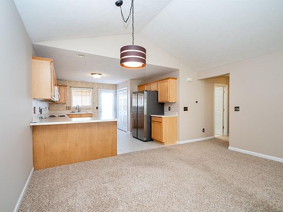 5th image of 2110 W Jubilee Ln