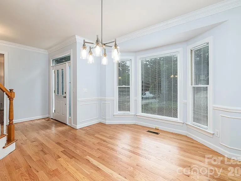 5238 Downing Creek Dr — Photo 7
