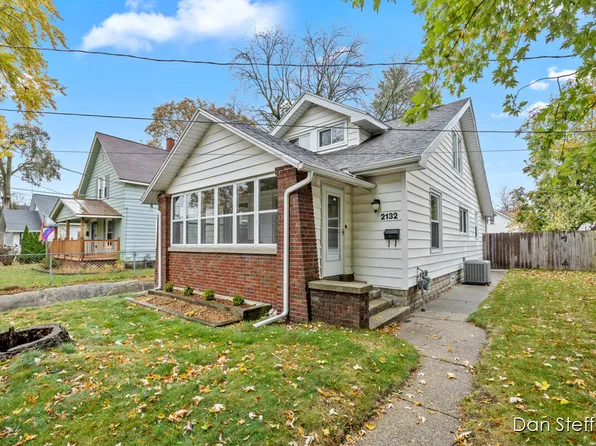 2132 Eastern Ave NE, Grand Rapids, MI 49505