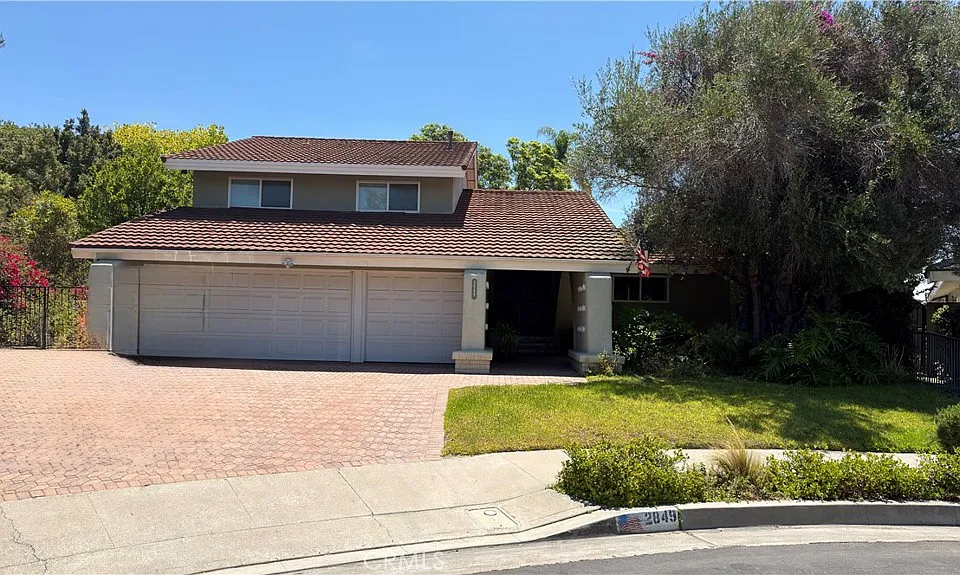 2849 N Rustic Gate