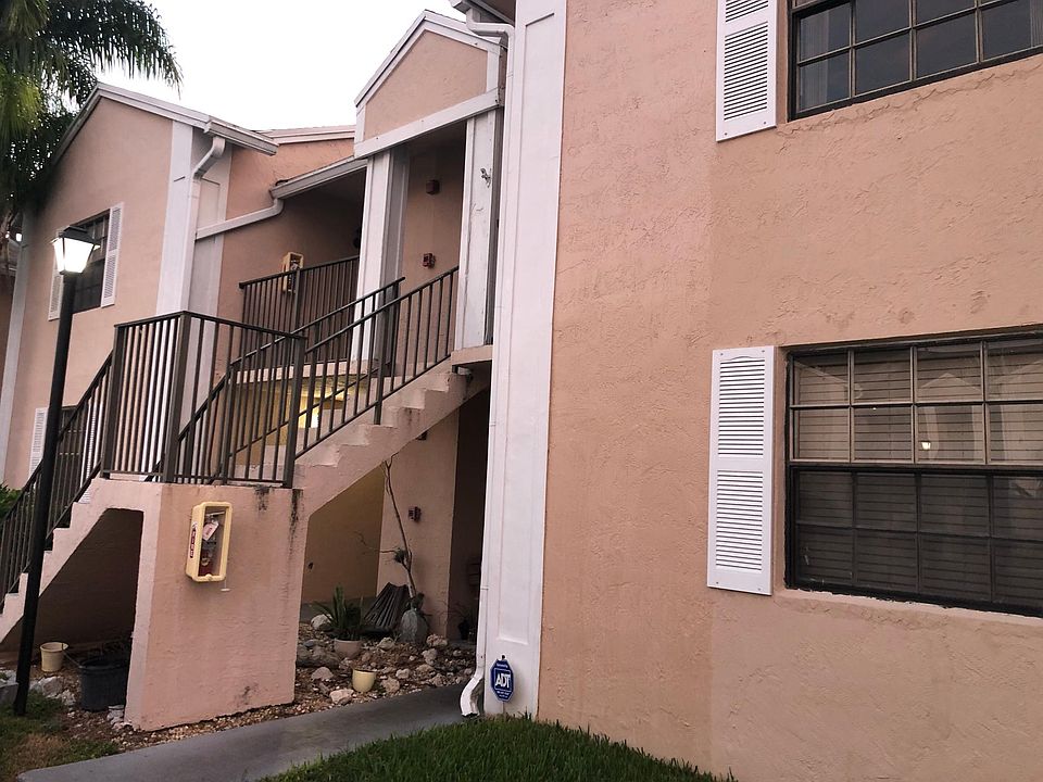 1st image of 1200 N Liberty Ave #1200H