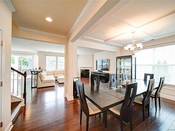 5th image of 175 Rainberry Dr