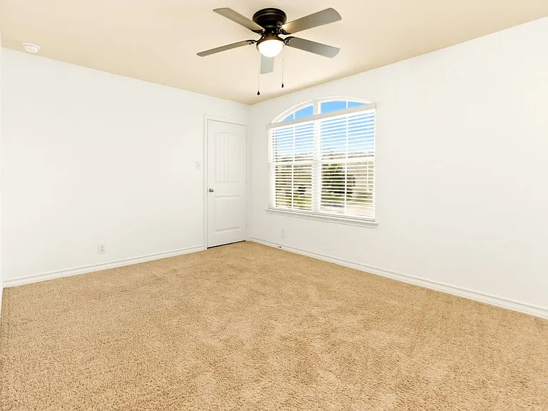 536 Saltlick Way — Photo 12