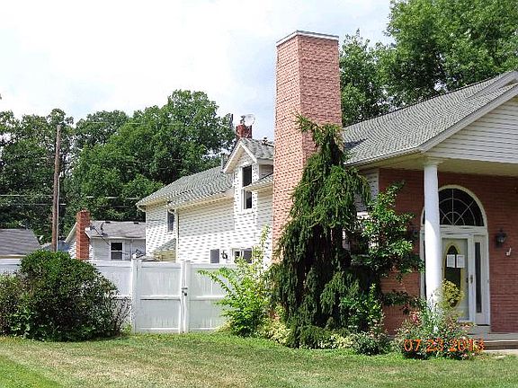2nd image of 710 Ferndale Ave