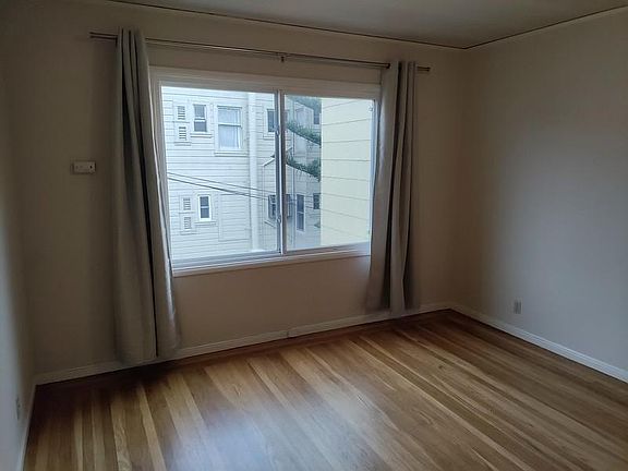 5th image of 1006 Shrader St