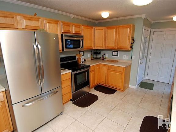 5th image of 210 Marsh Hen Dr