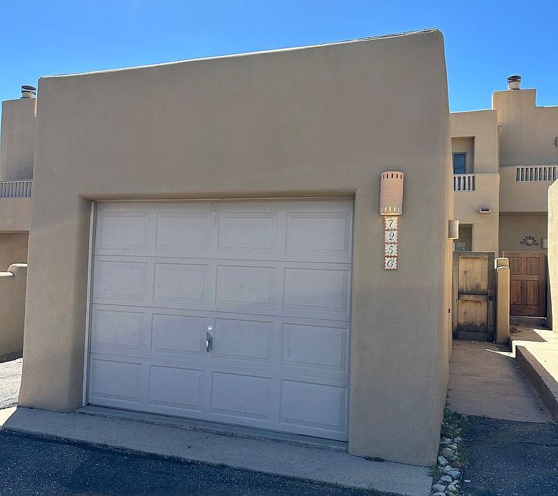 1st image of 725 Viento Cir APT C