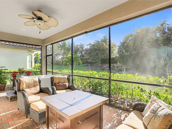 3rd image of 9037 Isla Bella Cir