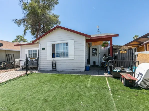868 Shrubbery Ln, Las Vegas, NV 89110