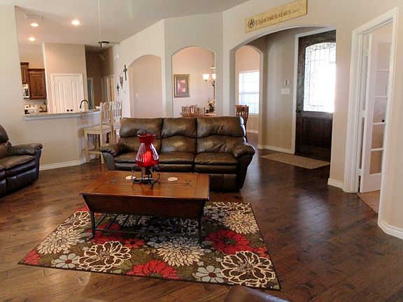 4th image of 6052 Pin Oak Ct