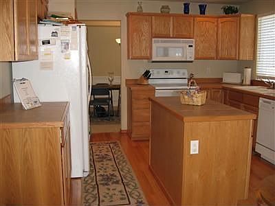 5th image of 8327 74th Dr NE