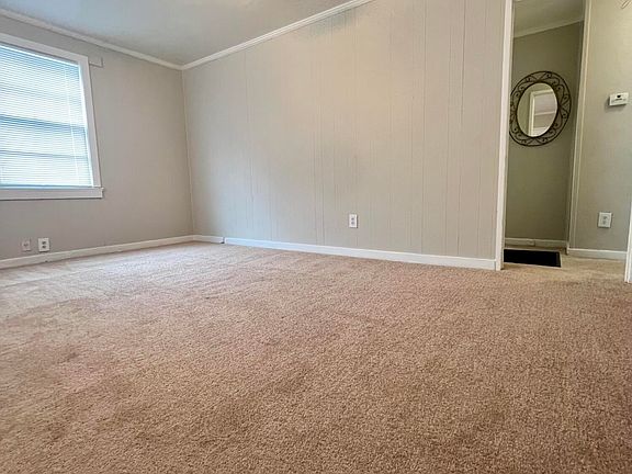 4th image of 1325 Triple Hill Dr