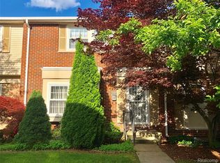 1581 Brentwood Dr #544, Troy, MI 48098