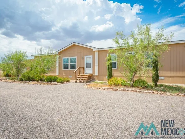6 Canary Ct, Artesia, NM 88210