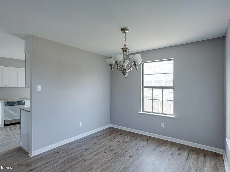 101 Bayberry Ct — Photo 5