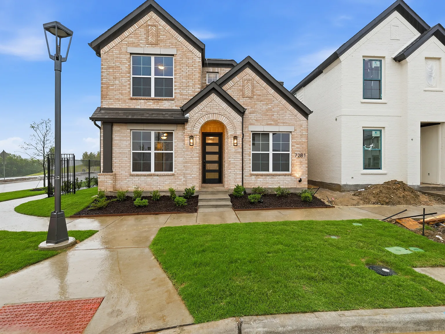 4 bed, 2530 sqft, $3,600 — Photo 3