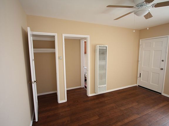 3rd image of 5925 Crenshaw Blvd #26